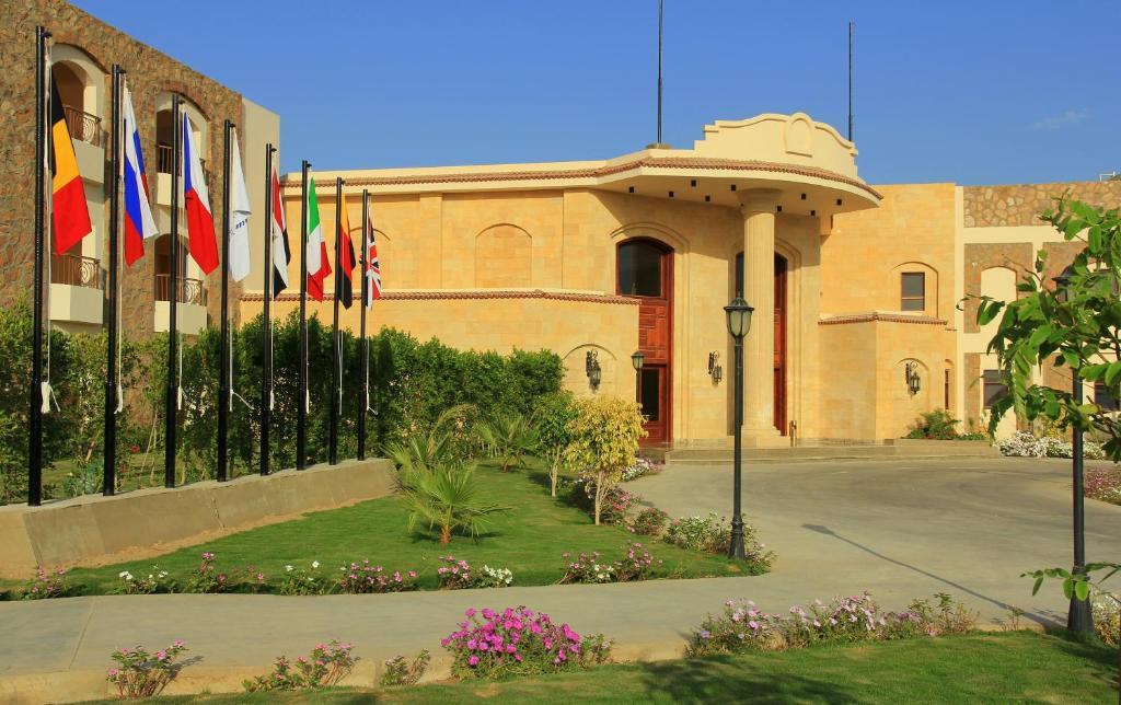 Royal Brayka Beach Resort Abu Dabab Ngoại thất bức ảnh